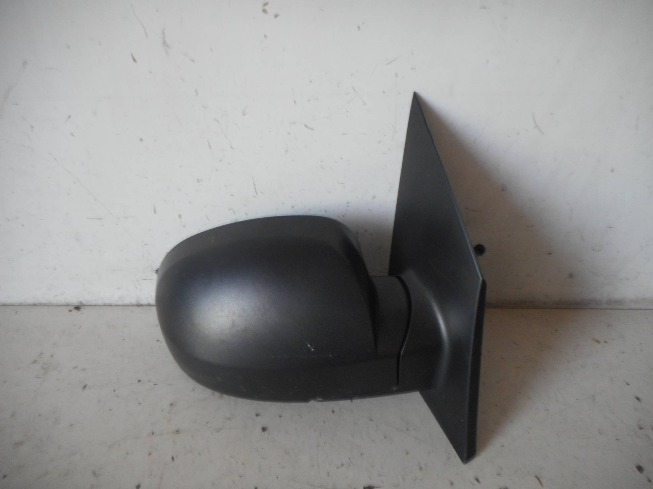 Retrovisore est. dx.